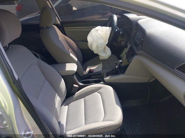 KMHD74LF2JU609343 Hyundai ELANTRA SE