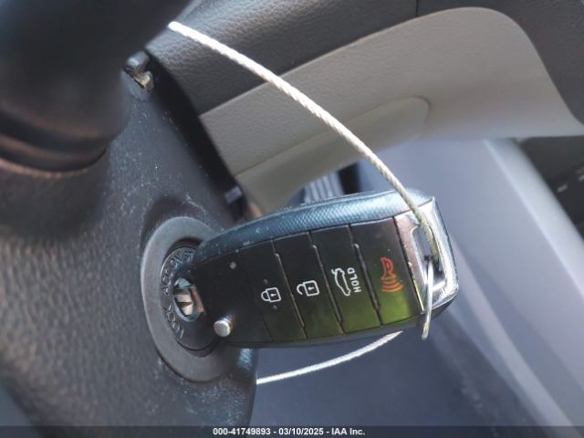 3KPFK4A70JE209884 KIA FORTE LX
