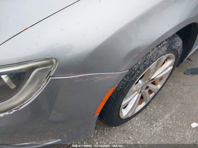 Chrysler 200 Limited 2015 1C3CCCAB6FN611060 Image 12