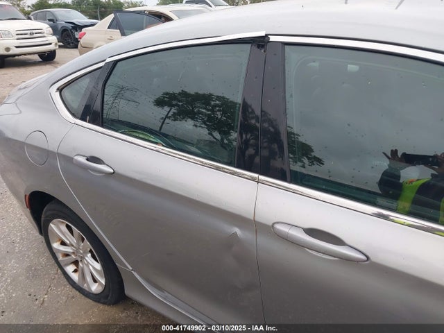 Chrysler 200 Limited 2015 1C3CCCAB6FN611060 Image 13