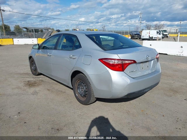 2T1BURHE3JC050965 Toyota COROLLA LE