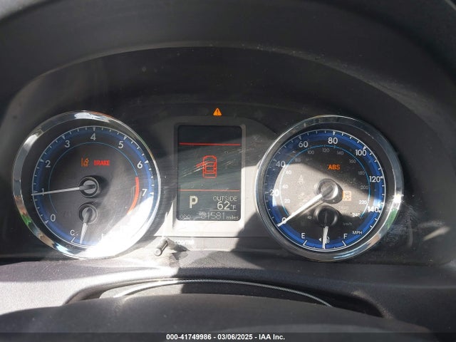 2T1BURHE3JC050965 Toyota COROLLA LE