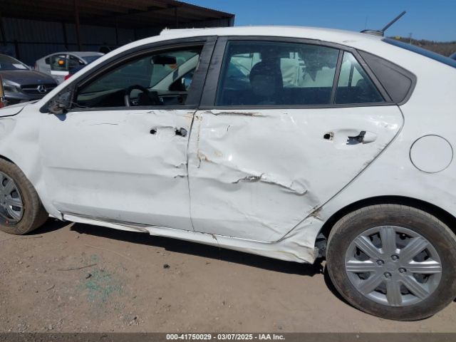 3KPA24AD4ME430442 KIA RIO LX