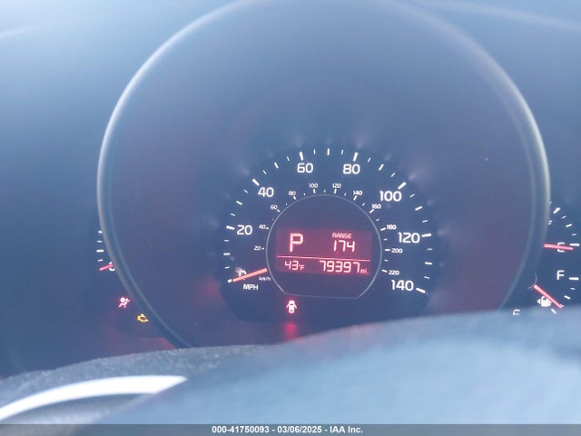 KNDJP3A55G7252288 KIA SOUL +