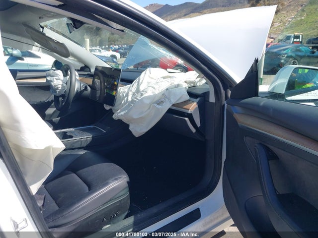 2023 TESLA MODEL 3 5YJ3E1EA4PF462627 Photo 4