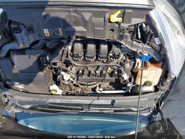 1FADP3F27JL285891 Ford FOCUS SE