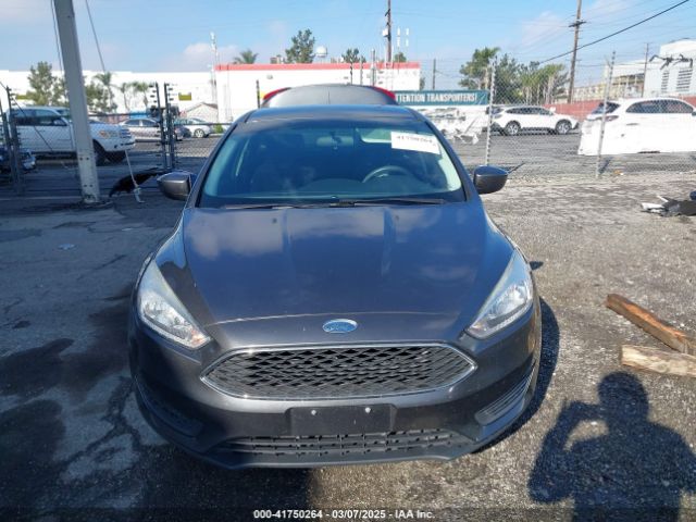 1FADP3F27JL285891 Ford FOCUS SE