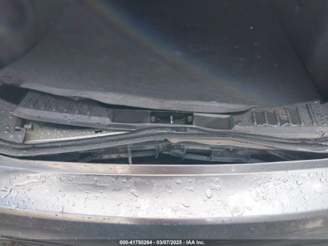 1FADP3F27JL285891 Ford FOCUS SE