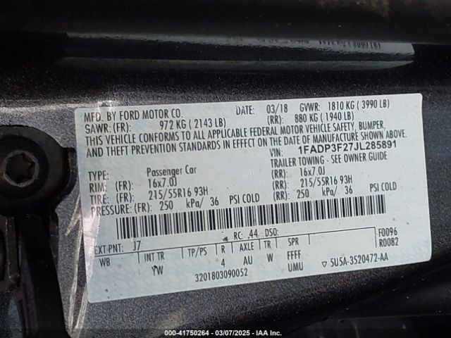 1FADP3F27JL285891 Ford FOCUS SE