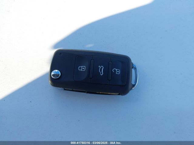 3VWLL7AJ3EM388993 Volkswagen 2014