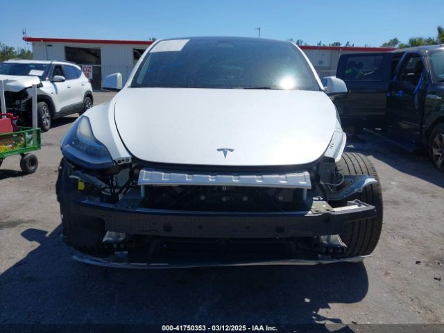 7SAYGAEE8NF431786 Tesla Model Y Long Range Dual Motor All-wheel Drive