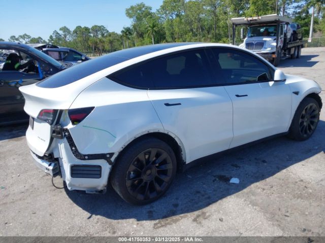 7SAYGAEE8NF431786 Tesla Model Y Long Range Dual Motor All-wheel Drive