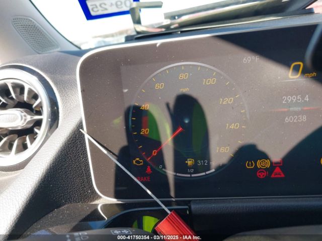 W1N4N4GB2MJ209699 Mercedes-Benz GLA 250