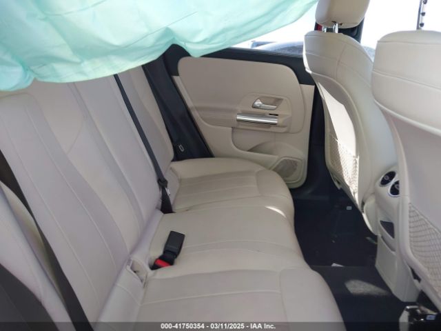 W1N4N4GB2MJ209699 Mercedes-Benz GLA 250