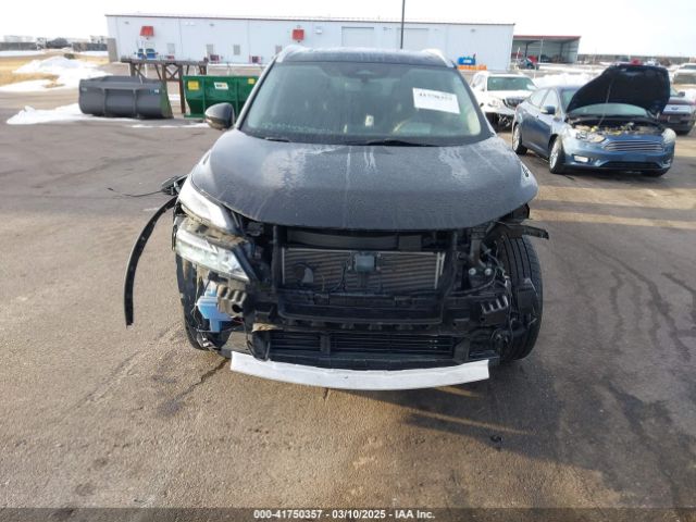 JN8BT3BB2NW337388 Nissan Rogue Sv Intelligent Awd