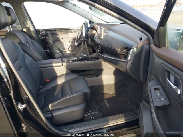 JN8BT3BB2NW337388 Nissan Rogue Sv Intelligent Awd