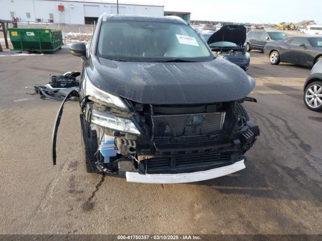 JN8BT3BB2NW337388 Nissan Rogue Sv Intelligent Awd
