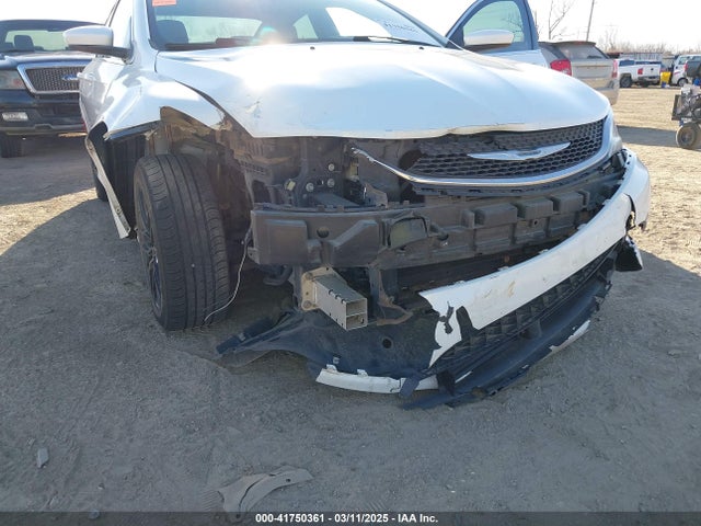 Chrysler 200 Limited 2015 1C3CCCAB8FN538189 Image 6
