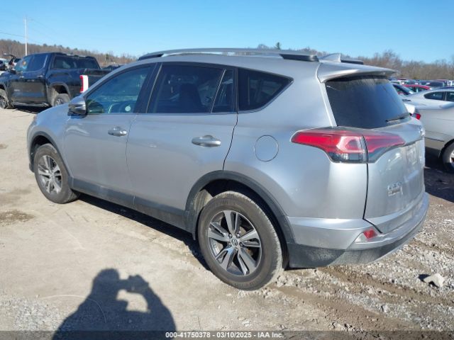2T3RFREV7HW596021 Toyota Rav4 Xle