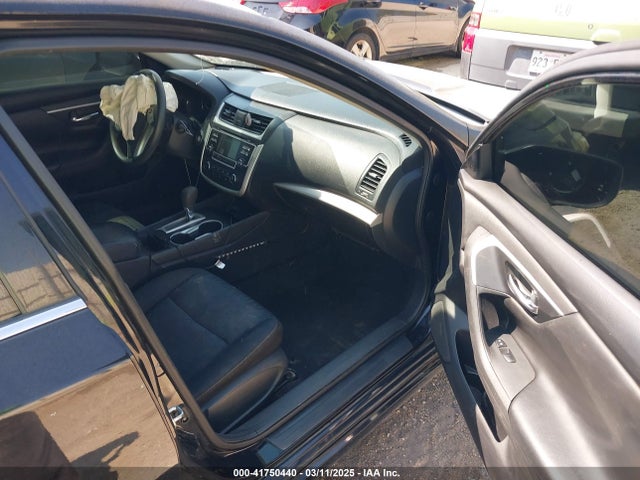 1N4AL3AP6HC253039 Nissan Altima 2.5 S