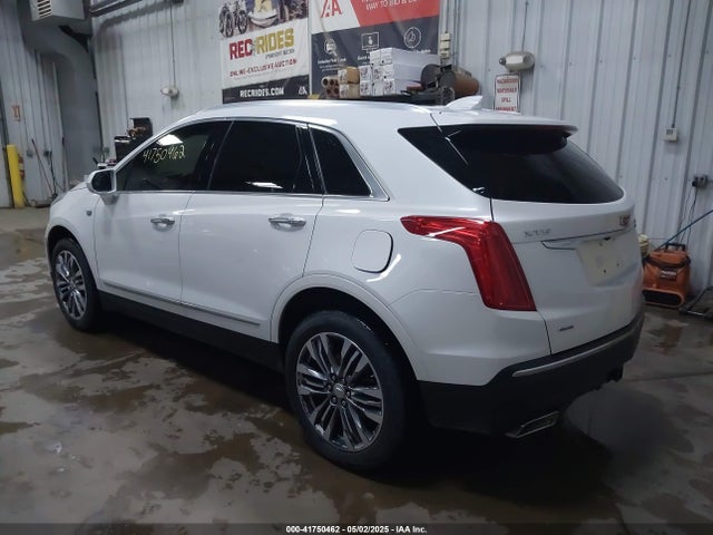 2017 CADILLAC XT5 1GYKNERS3HZ146664 Photo 2