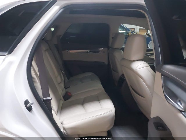 2017 CADILLAC XT5 1GYKNERS3HZ146664 Photo 7