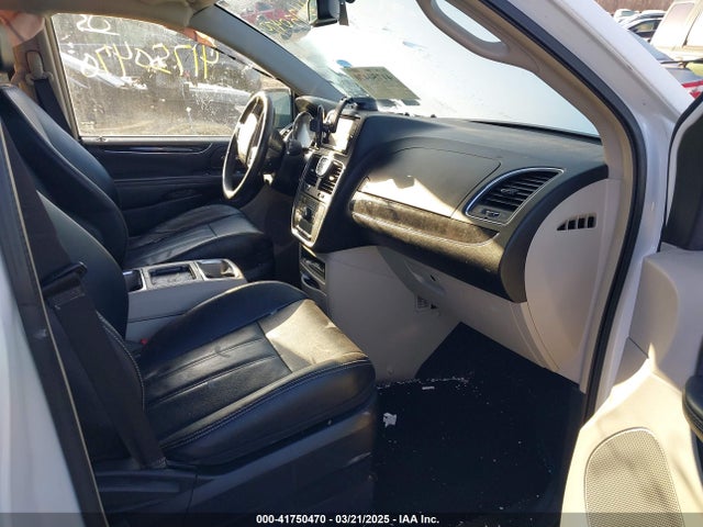 2C4RC1BG5ER398737 Chrysler Town & Country Touring