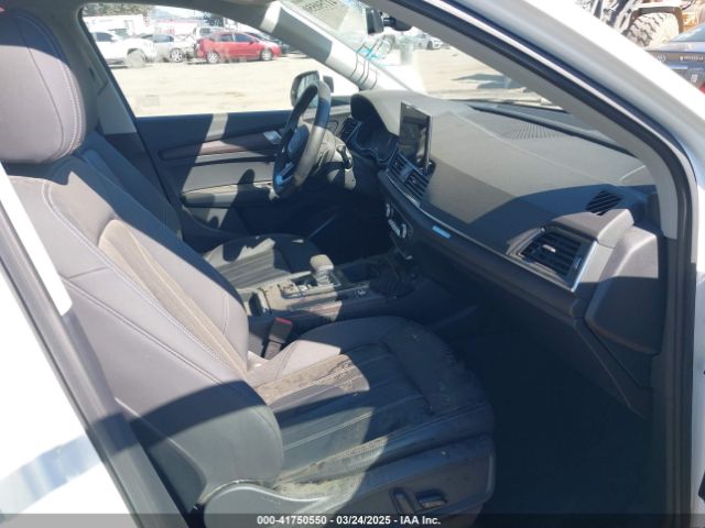 WA1AAAFY6M2045811 Audi Q5 Premium 45 Tfsi Quattro S Tronic
