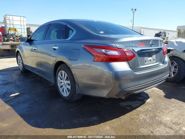 1N4AL3AP5JC143900 Nissan Altima 2.5 S