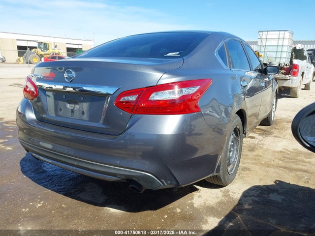 1N4AL3AP5JC143900 Nissan Altima 2.5 S