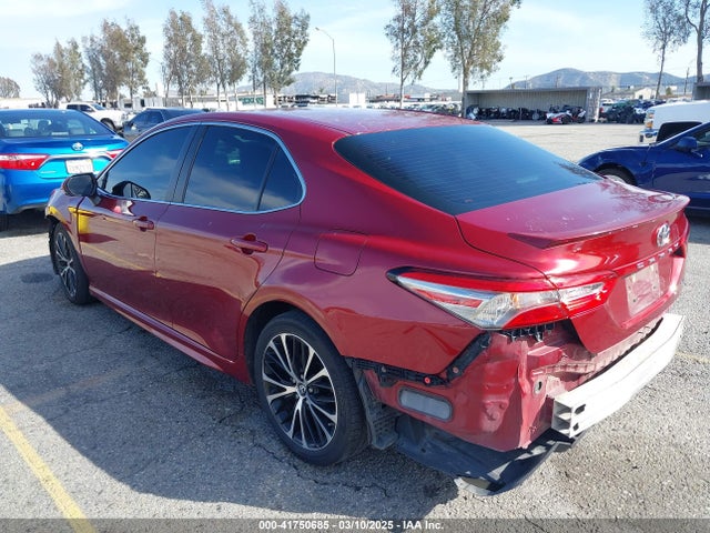 4T1B11HK4JU641160 Toyota CAMRY SE