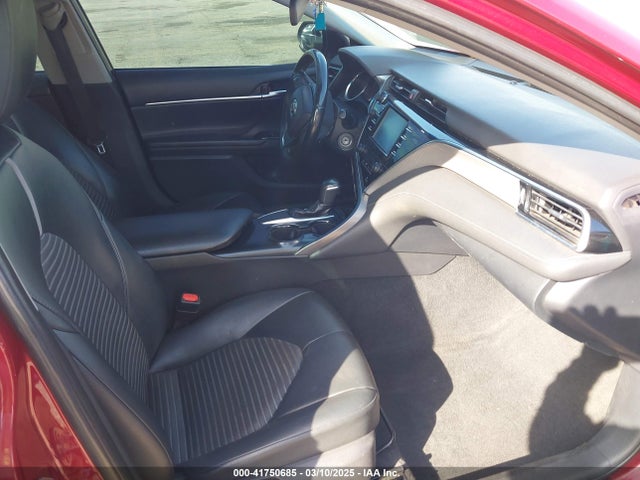 4T1B11HK4JU641160 Toyota CAMRY SE