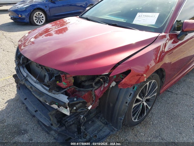 4T1B11HK4JU641160 Toyota CAMRY SE