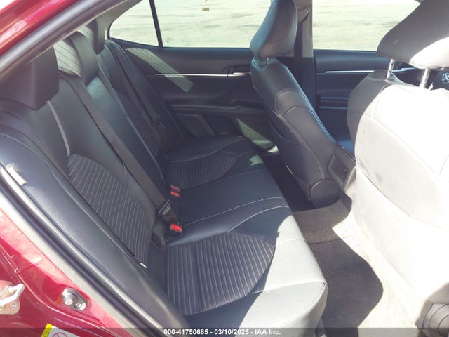 4T1B11HK4JU641160 Toyota CAMRY SE