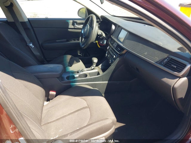5XXGT4L34JG210961 KIA Optima Lx