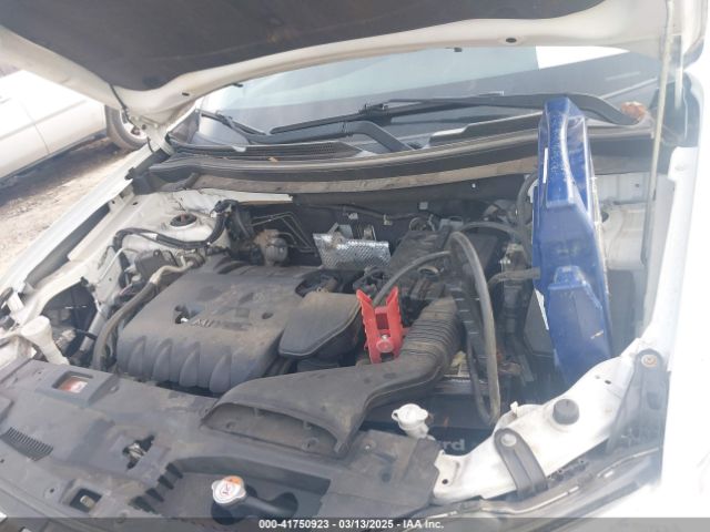 JA4AZ3A3XEZ012593 Mitsubishi Outlander Se