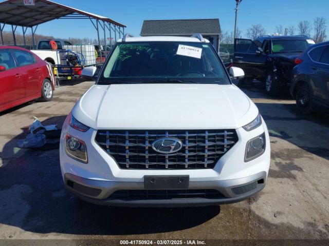 KMHRC8A34NU133202 Hyundai Venue Sel