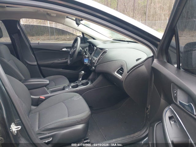1G1BE5SM9H7268810 Chevrolet Cruze Lt Auto
