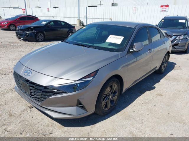 KMHLM4AJ4PU083057 Hyundai Elantra Hybrid Blue
