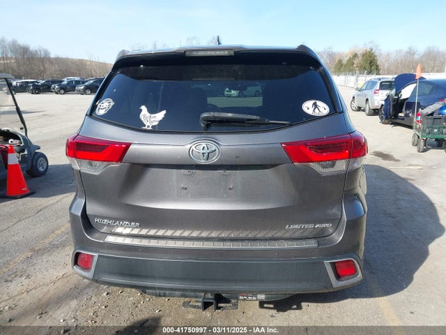 Toyota Highlander Limited 2018 5TDDZRFH2JS806753 Image 16