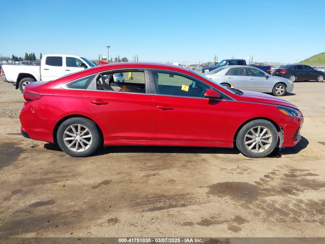5NPE24AF3JH607489 Hyundai SONATA SE