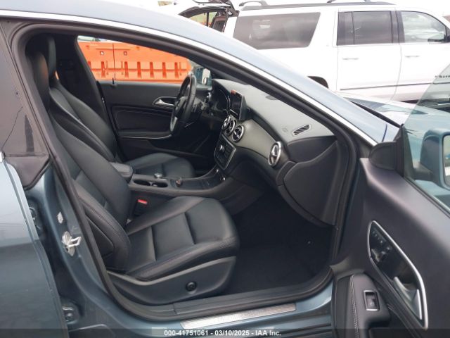 2014 MERCEDES-BENZ CLA 250 WDDSJ4EB0EN090578 Photo 4