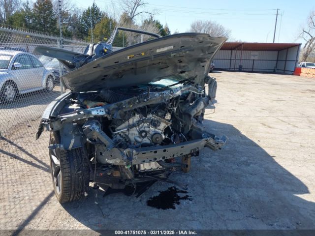 2C3CDXHG6PH631048 Dodge CHARGER GT