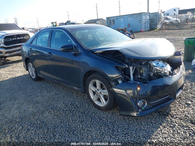 2014 4T1BF1FK1EU864668 main image