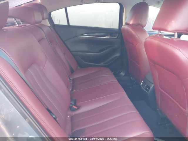 JM1GL1WY9M1619981 Mazda Mazda6 Carbon Edition