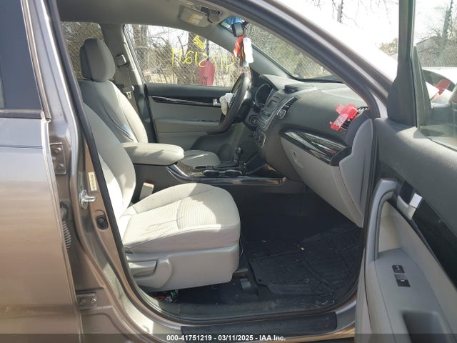 5XYKT3A66FG618625 KIA SORENTO LX
