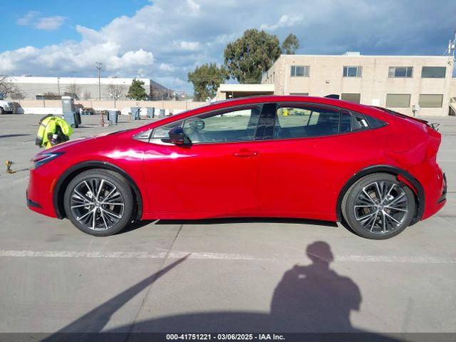 JTDACAAU9R3048627 Toyota PRIUS XLE