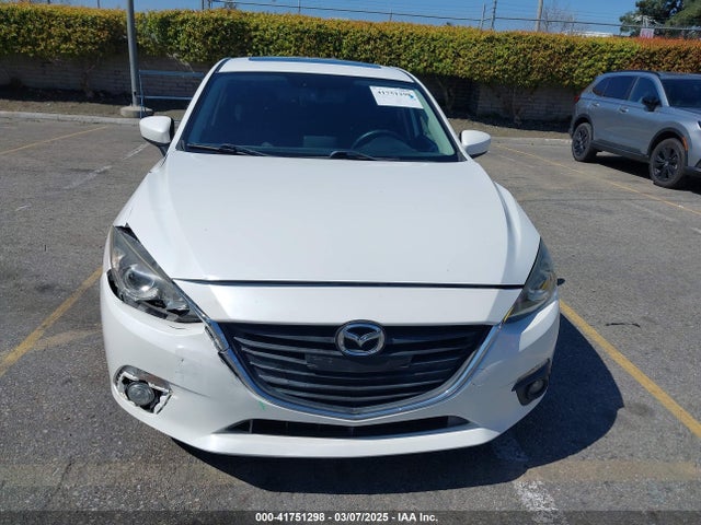 Mazda Mazda3 I Touring 2016 JM1BM1M76G1346083 Image 12