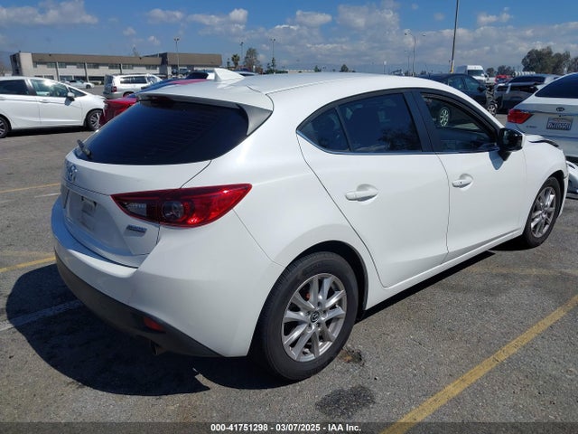 Mazda Mazda3 I Touring 2016 JM1BM1M76G1346083 Image 4