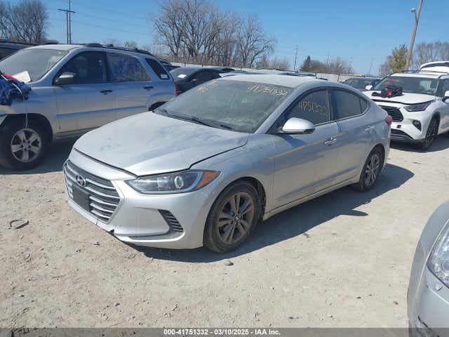 5NPD84LF1JH272062 Hyundai ELANTRA SEL